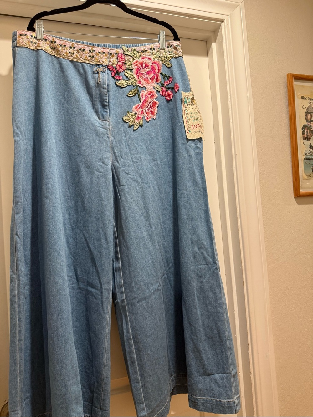 Aratta Monte Carlo Embroidered Floral Wide-Leg Jeans - Light Blue - Size XL